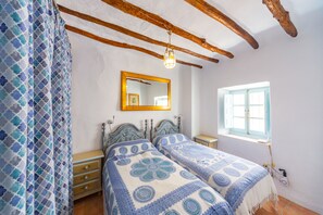 3 quartos, ferros/tábuas de passar roupa, Wi-Fi de cortesia