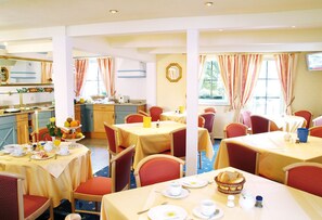 Breakfast area - Hotel Westerwälder Hof (Bad Marienberg)