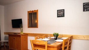 Dining - 3-Room Apartment, 6 People, Pets Allowed, Parking (Le Dévoluy)