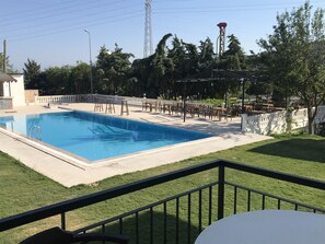 Poolside bar - Rana Otel Alacati (Cesme)
