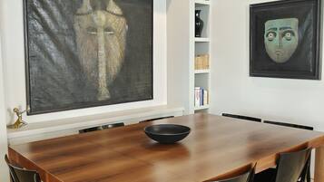TV a schermo piatto 30 pollici con canali digitali, TV, Netflix