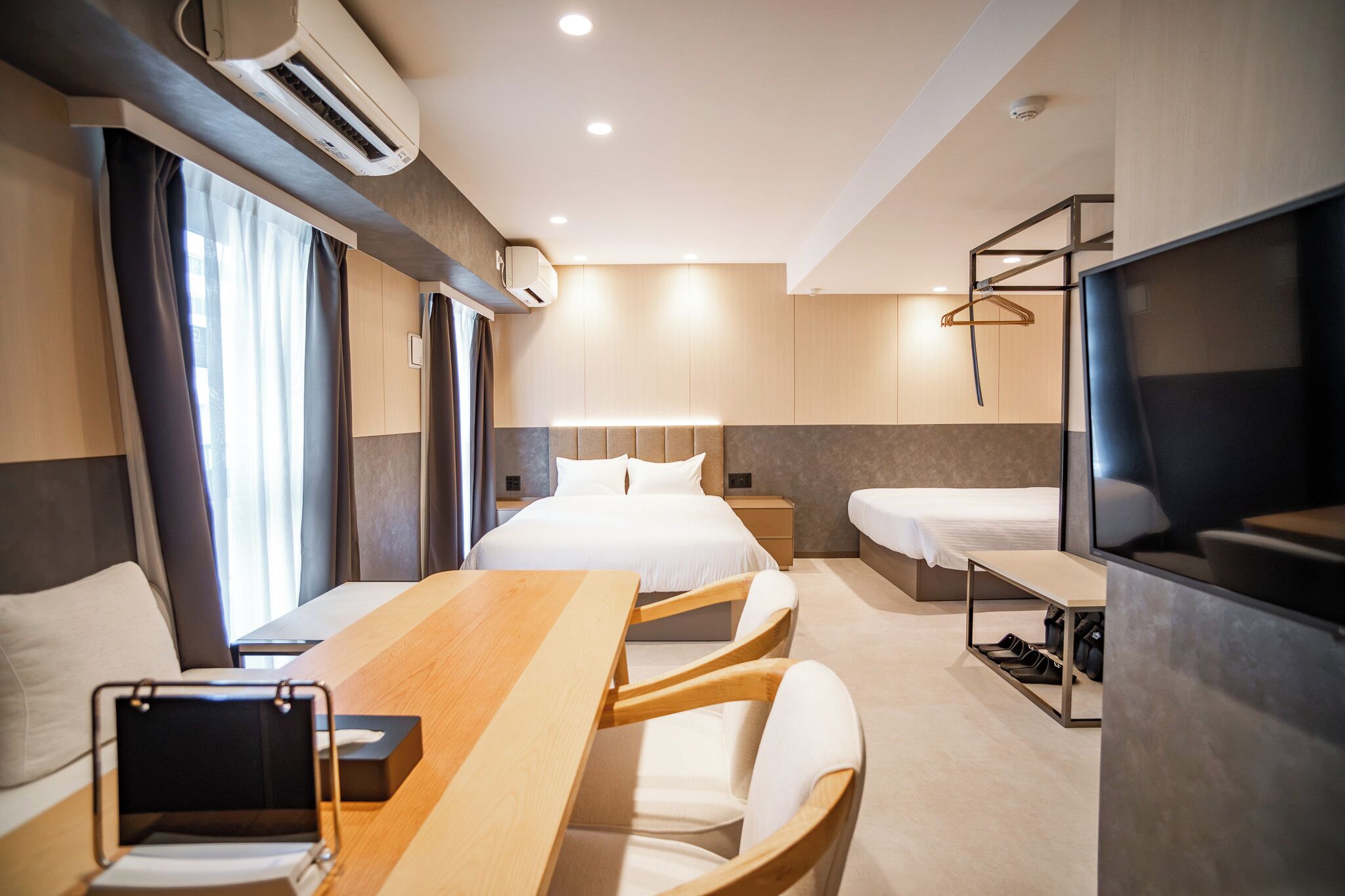 Residence Universal 35D | In-room safe, desk, soundproofing, iron/ironing board (on request)