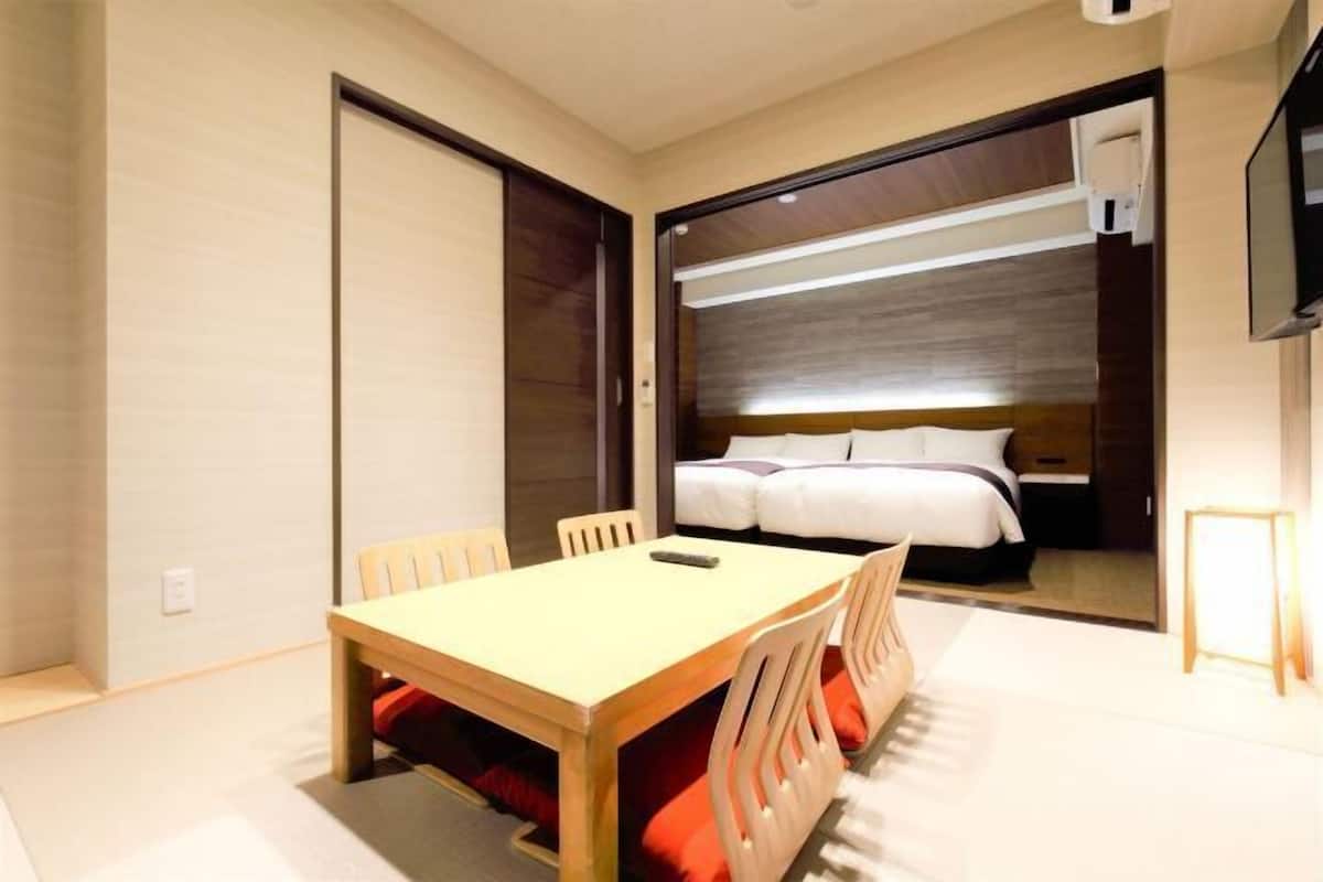 1 bedroom, in-room safe, desk, soundproofing