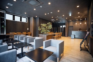 Lobby sitting area - Kabin Shiro - Regale Collection (Osaka)
