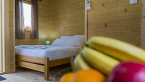 Desk, laptop workspace, soundproofing, free WiFi - Divine Garden Bugalows - Campsite (Ulcinj)