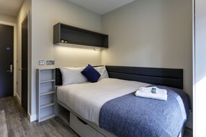 Bộ đồ giường cao cấp, trang trí khác biệt