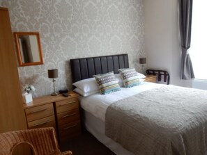 Double Room - GLYN AFON GUESTHOUSE (Caernarfon)