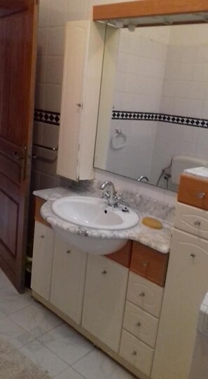 City Condo | Bathroom - Il Tolipano (Bizerte)