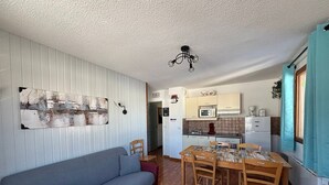 Unclassified image, 3 of 23, button - Beautiful 4 rooms in Superdévoluy - 8 pers., pets allowed (Le Dévoluy)
