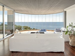 Interior - Beautiful private villa for 12 people with WIFI, A/C, private pool, TV, terrace and pets allowed (Rosignano Marittimo)