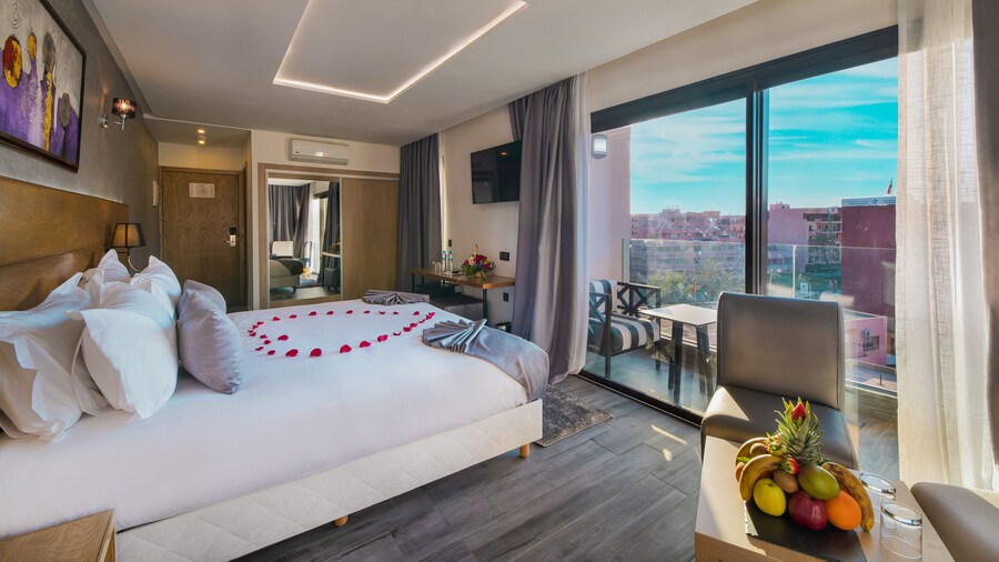 Stars Hotel