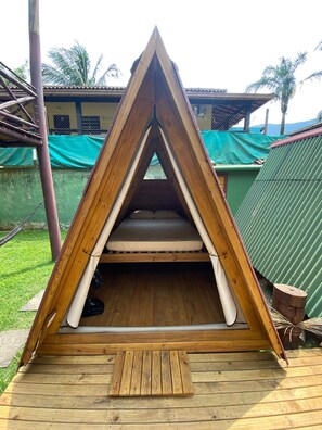 Cabana luxo | Individualmente decorados, Wi-Fi de cortesia, roupa de cama