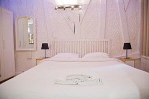1 bedroom, desk, iron/ironing board, free WiFi