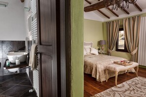 7 camere, Wi-Fi gratuito, lenzuola