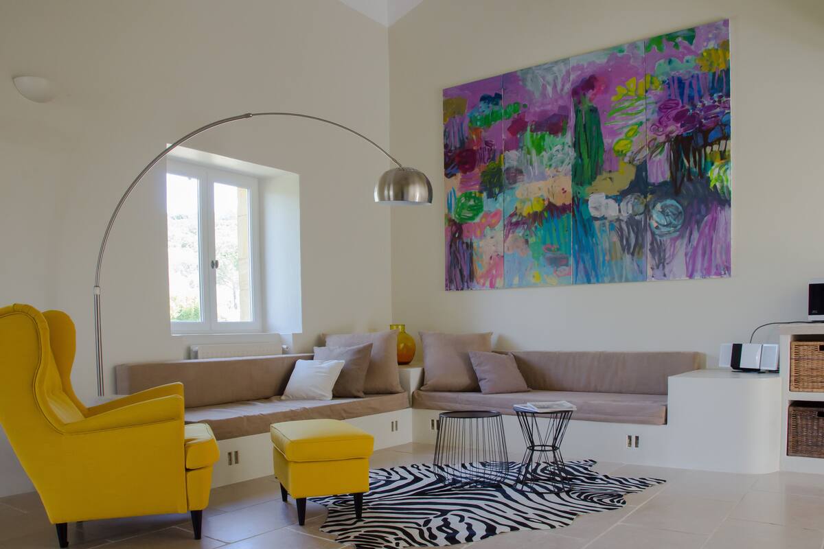Superior Studio | Living area