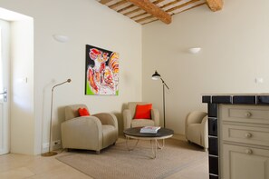 Appartamento familiare | Biancheria da letto di alta qualità, minibar, una cassaforte in camera