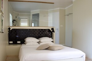Comfort Double Room - Mas la Buissonnière (Arpaillargues-et-Aureillac)
