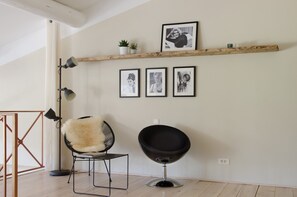 Superior Studio | Living area - Mas la Buissonnière (Arpaillargues-et-Aureillac)