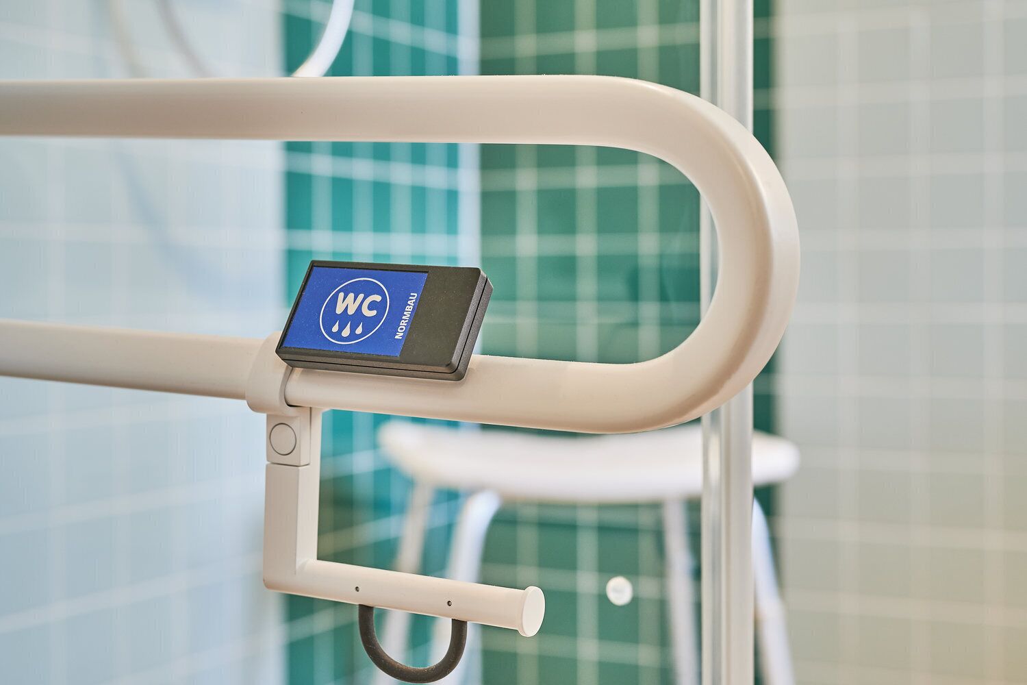 exclusive double room | bathroom | shower, hair dryer, slippers, towels