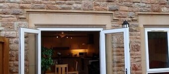 Luxury Townhouse, Free Wi-fi