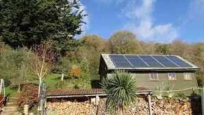 Property grounds - Rose Lodge, Eco Lodge With Hot Tub (Langport)