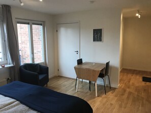 Deluxe Studio | Individually decorated, individually furnished, iron/ironing board - Nordhem (Gothenburg)