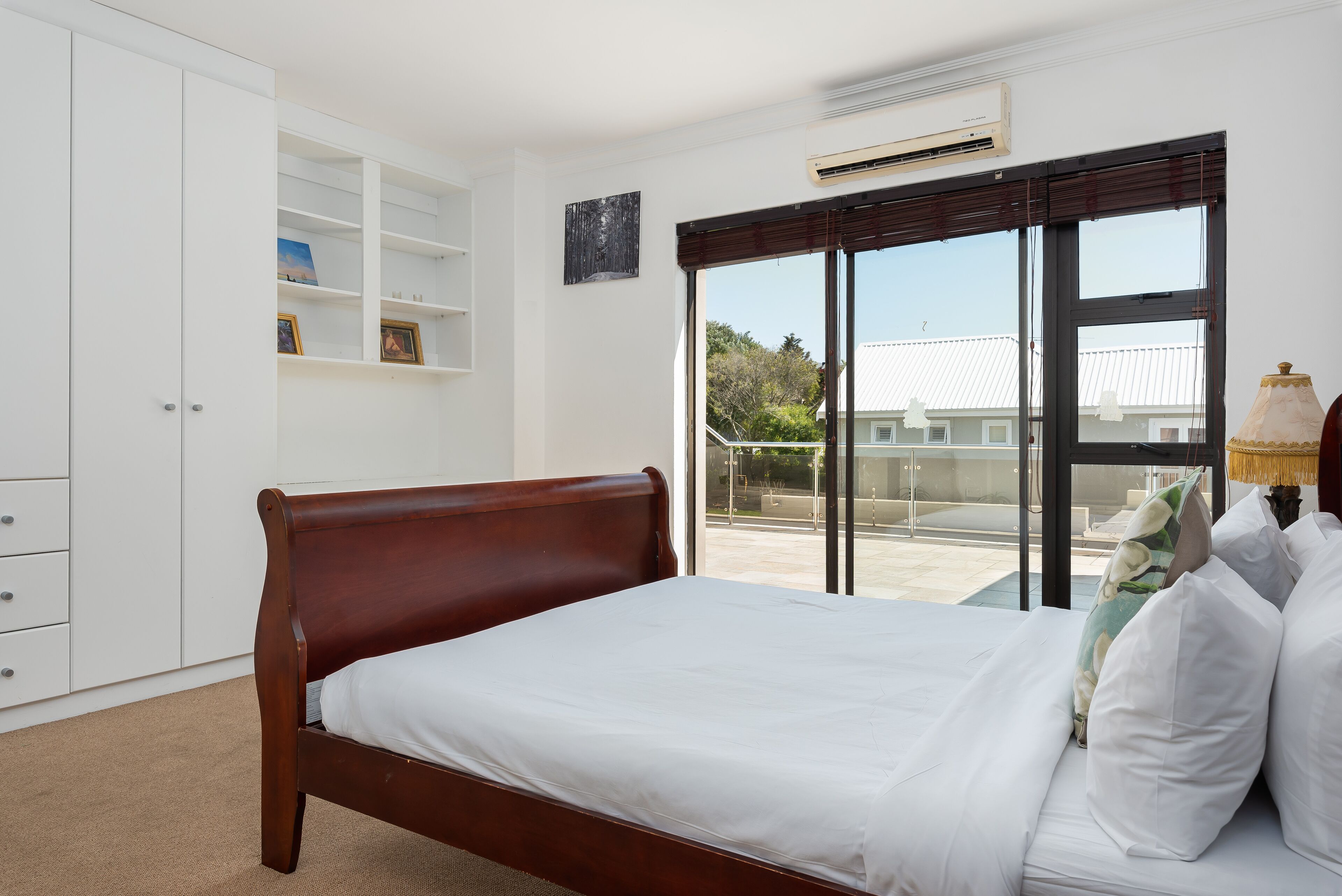 Deluxe Villa | 6 bedrooms, premium bedding, desk, laptop workspace