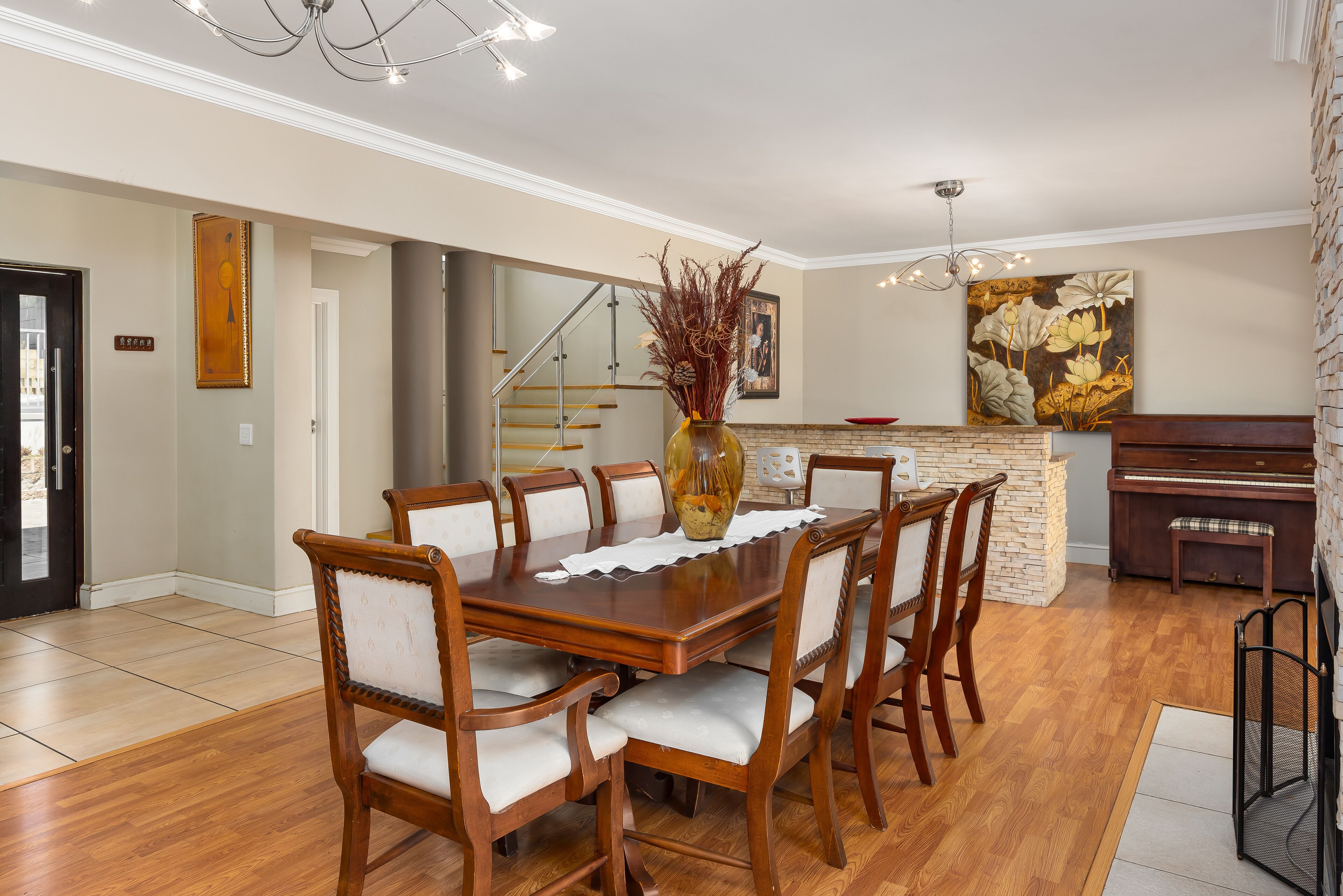 Deluxe Villa | In-room dining