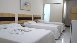 Blackout drapes, free WiFi, bed sheets - GV Park Hotel (Governador Valadares)