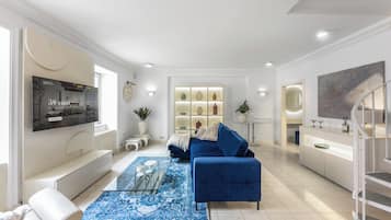Presidential-Apartment | Wohnbereich | Flachbildfernseher, Fußbodenheizung