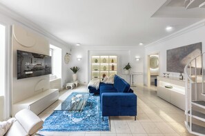 Presidential Apartment | Living area