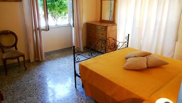 Apartment, 2 Bedrooms | 2 bedrooms, iron/ironing board