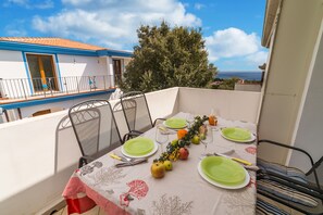 Apartment, 2 Bedrooms | Terrace/patio