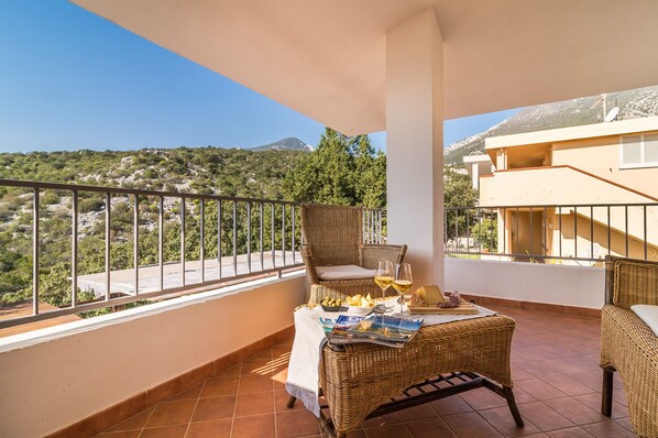 Departamento, 2 habitaciones | Terraza o patio