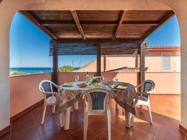 Apartment, 3 Schlafzimmer | Terrasse/Patio