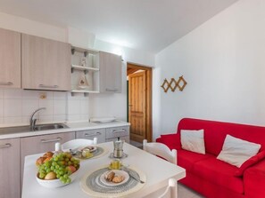 Apartment, 3 Bedrooms | Living area