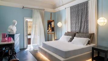 Deluxe Double Room, City View | 1 bedroom, minibar, individually decorated, individually furnished