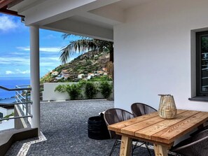 Outdoor dining - Calheta Boutique House '' Deluxe '' (Arco da Calheta)