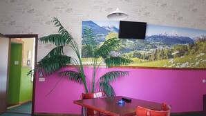 Apartment, Sauna | Living room - Hotel Erfolg (Daugavpils)