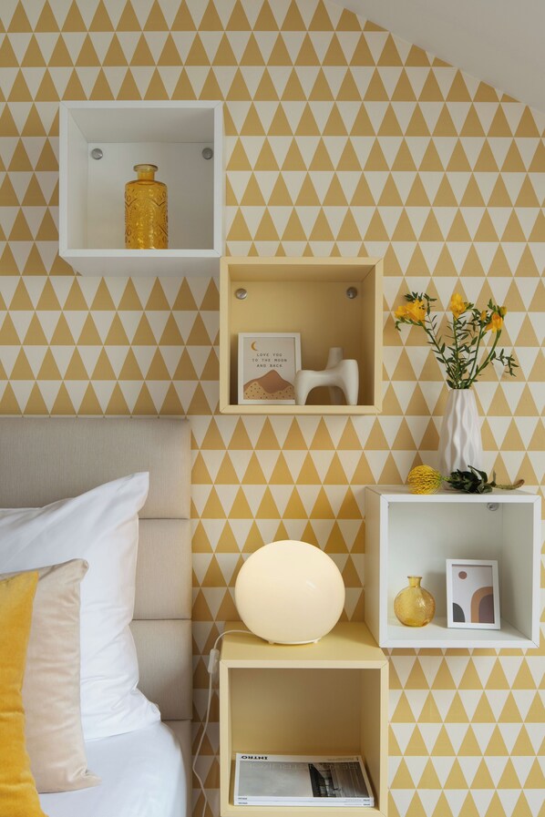 Family Apartment | 2 bedrooms, desk, soundproofing, cribs/infant beds