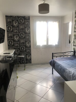 1 chambre, Wi-Fi, draps fournis