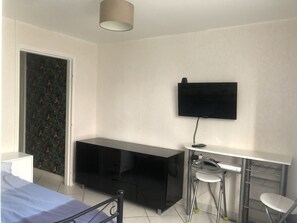 1 habitación, wifi y ropa de cama 