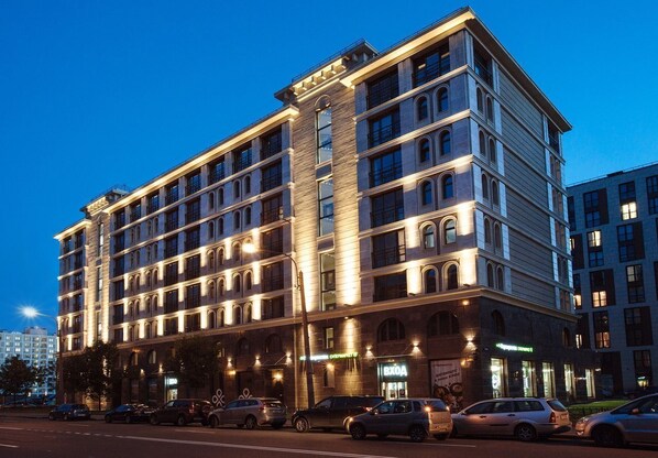 Front of property – evening/night