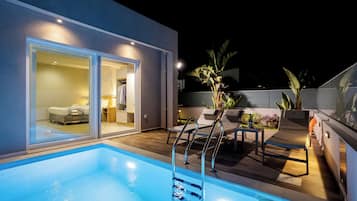 Suite Studio Supérieure, piscine privée, en front de plage | Terrasse/Patio