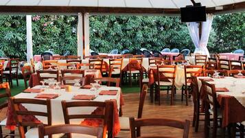 Espace banquet en plein air