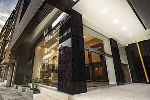 Entrada al alojamiento