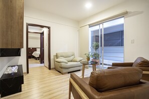 普通客房 | 客廳 | 平面電視