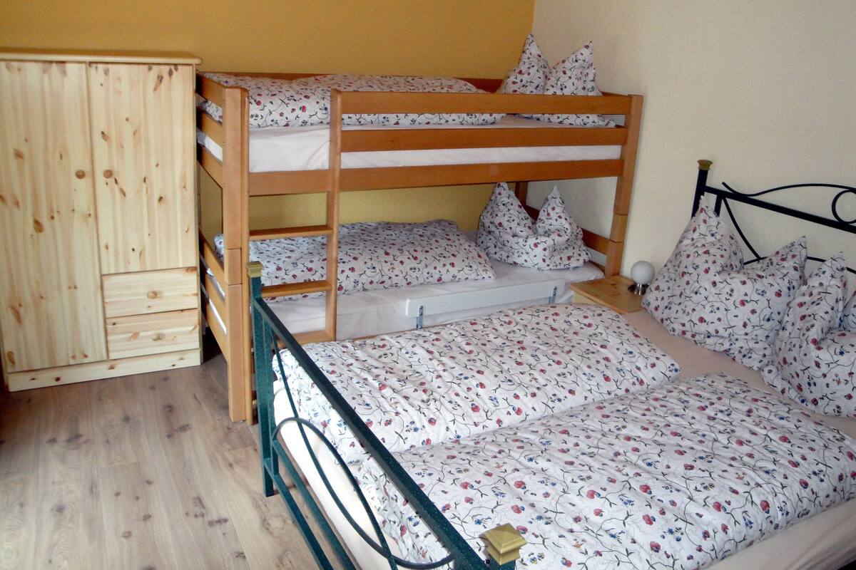 1 bedroom, in-room safe, free cots/infant beds, free WiFi