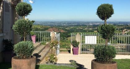 Les Chambres D'alice Dior, Appartement Indépendant