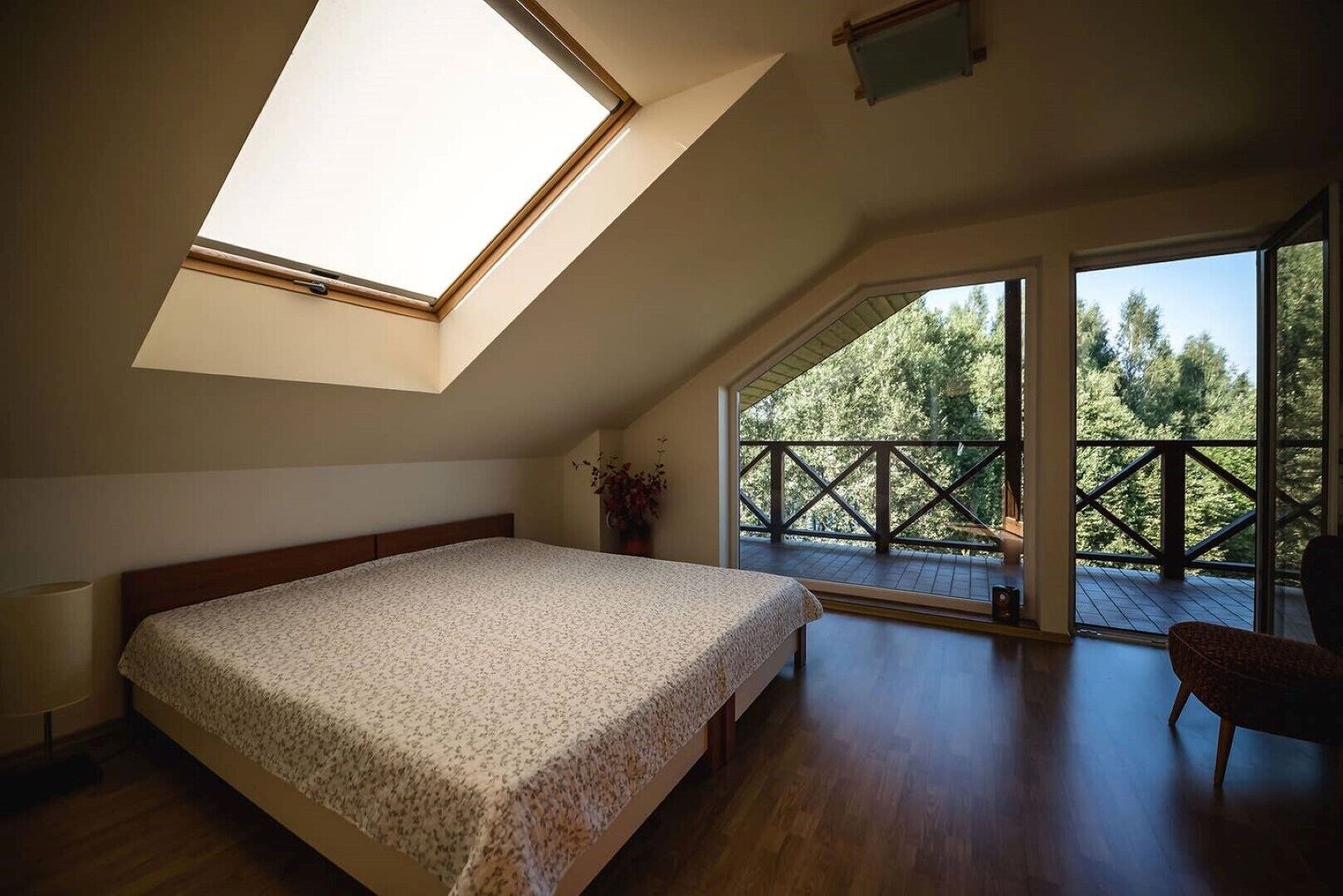 3 habitaciones, escritorio, tabla de planchar con plancha y wifi 